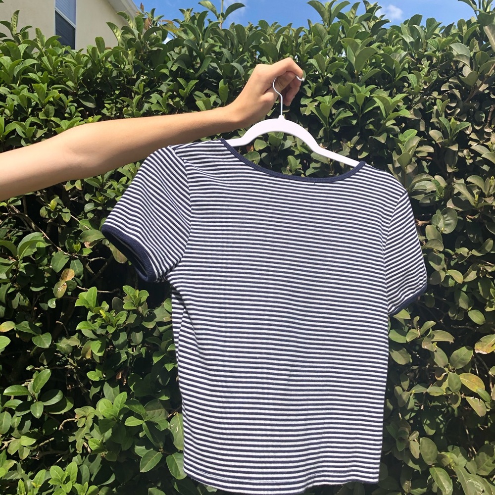 CHARLOTTE RUSSE Striped Ringer Crop Top - Picture 6 of 6